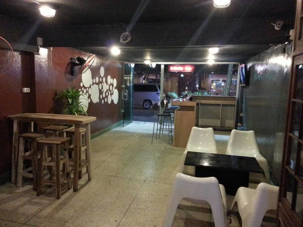 Wacky Fun Party Hostel Bangkok Exterior foto
